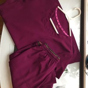 Wine heartsoul scrub set (top and bottom)